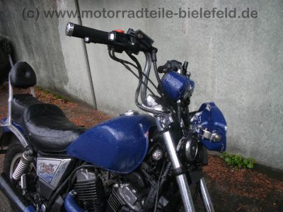 Honda_VT_500_C_Custom_Shadow_PC08_blau_Crash_Hepco_Becker_Sissy-Bar_-_wie_VT_500_E_PC11_81.jpg