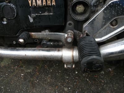 Yamaha_XS_400_DOHC_12E_feuerwehrrot_Fehling_Breitlenker_-_wie_XJ_XS_250_360_400_500_550_SE_38.jpg