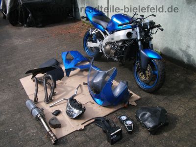 Kawasaki_ZX9-R_ZX_900_D_KAT_72kW_1_Hd__unfallfrei_2__Motor_aus_ZX900E_-_wie_ZX9R_ZX900C_ZX10-R_3.jpg