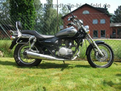 Kawasaki_BN_125_A_Eliminator_EZ_03_schwarz-silber_Sturzbuegel_Sissy-Bar_Gepaecktraeger_-_wie_EL_250_252_A_B_Eli_5.jpg