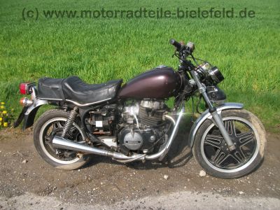 Honda_CM_400_T_Twin_NC01_Chopper_32kW_Sturzbuegel_orig__Auspuff_-_wie_CM_CB_125_185_200_250_400_450_C_T_N_59.jpg