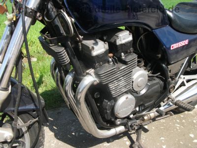 Honda_CBX_650_E_RC13_blau_2__75PS_Motor_Extras_Zubehoer_neuer_Auspuff_-_wie_CBX_550_750_F_F2_56.jpg