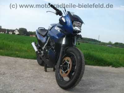 Kawasaki_GPZ_500_S_blau_Crash_LSL_Superbike_Lenkerumbau_Sitz_neu_Auspuff_orig__-_wie_GPZ_KLE_EN_EX_500_A_B_C_D_LTD_Twin_2.jpg