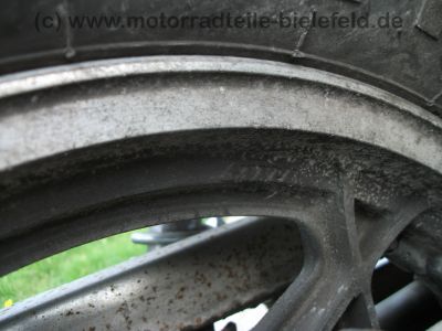 Suzuki_GS_550_T_Chopper_orig__schwarz_Gepaecktraeger_MOTAD_4-1_Auspuff_Edelstahl_-_wie_GS_400_450_500_550_750_D_E_L_T_34.jpg