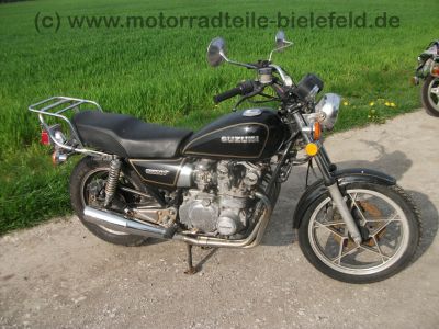 Suzuki_GS_550_T_Chopper_orig__schwarz_Gepaecktraeger_MOTAD_4-1_Auspuff_Edelstahl_-_wie_GS_400_450_500_550_750_D_E_L_T_5.jpg