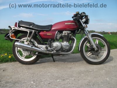 Honda_CB_650_RC03_rot_Sturz_EZ_79_46kW_63PS_29tkm_orig__Auspuff_-_wie_CB_500_550_650_750_900_F_C_RC01_RC04_RC05_RC06_RC08_60.jpg