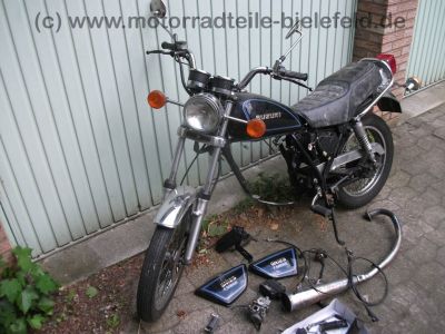 Suzuki_GN_125_SE_NF41A_schwarz_Heckdelle_1a_Chrom_unfallfrei_-_wie_GN_DR_125_250_370_400_S_SE_L_Einzylinder_9.jpg