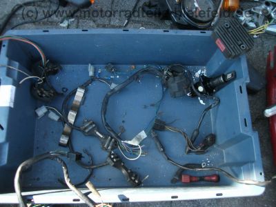 Honda_CB_900_F_F2_Boldor_Bol_D´Or_SC01_SC09_Teile_Mix_-_wie_CB_650_750_1100_F_F2_140.jpg