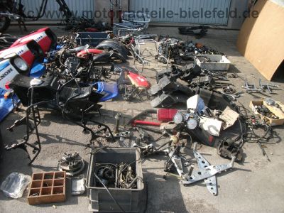 Honda_CB_900_F_F2_Boldor_Bol_D´Or_SC01_SC09_Teile_Mix_-_wie_CB_650_750_1100_F_F2_24.jpg