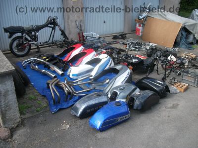 Honda_CB_900_F_F2_Boldor_Bol_D´Or_SC01_SC09_Teile_Mix_-_wie_CB_650_750_1100_F_F2_5.jpg
