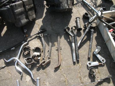 Honda_CB_900_F_F2_Boldor_Bol_D´Or_SC01_SC09_Teile_Mix_-_wie_CB_650_750_1100_F_F2_61.jpg