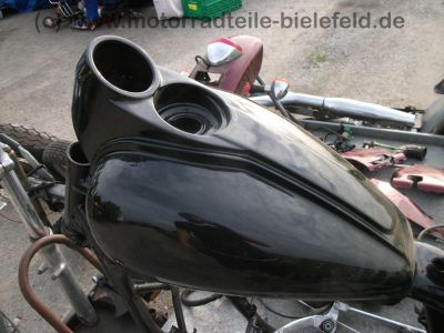 Honda_VT_600_C_Shadow_Custom-Umbau_Schwinge_Fender_Mono-Sitz_Tank-Tacho_orig__Auspuff_HM_MR1_E1_16tMls_170.jpg