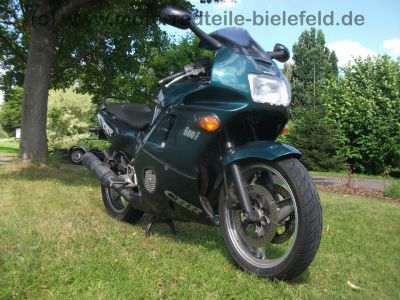 Honda_CBR_600_F_PC19_gruen_Sitzbank_neu_Sonderverkleidung_vorn_-_wie_PC23_CBR_1000_F_SC21_3.jpg