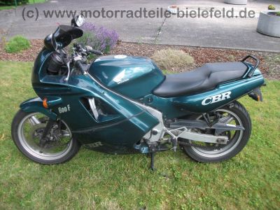 Honda_CBR_600_F_PC19_gruen_Sitzbank_neu_Sonderverkleidung_vorn_-_wie_PC23_CBR_1000_F_SC21_69.jpg