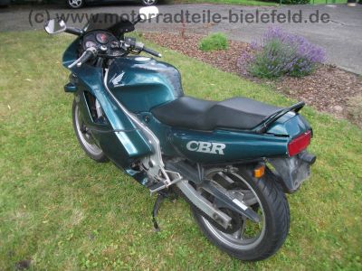 Honda_CBR_600_F_PC19_gruen_Sitzbank_neu_Sonderverkleidung_vorn_-_wie_PC23_CBR_1000_F_SC21_70.jpg