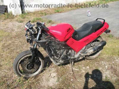 Honda_CBR_1000_F_SC24_rot_Crash_40tkm_-_wie_CBR_600_F_PC_19_23_31_SC_21_SC24_DUAL_49.jpg