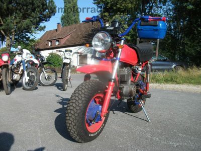 Honda_CY_50_Tuning_per_Vergaser_Auspuff_Fahrwerk_50Kmh_eingetragen_WGA_Topcase-Traeger_-_wie_CY_80_CB_XL_ST_50_J_DAX_etc__3.jpg