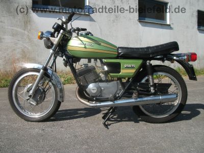 Moto_Guzzi_250_TS_ELETTRONICA_top_orig__6_759km_-_wie_Benelli_125_2C_SS_125_Benelli_250_2C_Moto_Guzzi_CO-UNO_125_Turismo_41.jpg