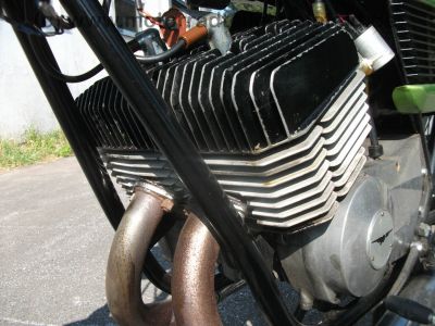 Moto_Guzzi_250_TS_ELETTRONICA_top_orig__6_759km_-_wie_Benelli_125_2C_SS_125_Benelli_250_2C_Moto_Guzzi_CO-UNO_125_Turismo_91.jpg