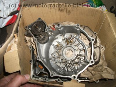 Honda_XRV_750_L_Africa_Twin_RD04_Ersatz-Teile_spare-parts_Motor_Getriebe_Elektrik_Tank_Schwinge_Airbox_-_vgl__XL_600_V_PD06_XRV_650_RD03_14.jpg