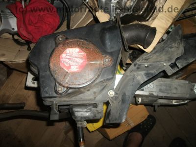 Honda_XRV_750_L_Africa_Twin_RD04_Ersatz-Teile_spare-parts_Motor_Getriebe_Elektrik_Tank_Schwinge_Airbox_-_vgl__XL_600_V_PD06_XRV_650_RD03_16.jpg