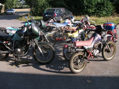 Suzuki_TS_50_XK_Enduro_Mokick_rot_TS_50_ER_KT_MTX_Tank_Heck-Traeger_-_wie_GT_RM_TS_50_80_X_K_2.jpg