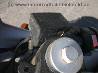 Yamaha_TZR_125_4FL_Sturz_-_wie_TDR_DT_TZR_50_80_125_250_350_R_4BL_5AN_3XE_4DL_4HE_4HX_4HW_38.jpg