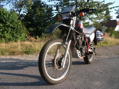 Honda_XL_600_R_Enduro_PD03_RFVC_orig__12_860Km_32kW_-_wie_XR_XL_250_R_MD11_ME06_XL_350_R_ND03_XR_XL_600_LM_RM_PD04_PE04_56.jpg