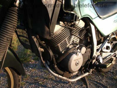Honda_XL_600_V_Transalp_Enduro_PD06_Crash_1__Hd__37kW_58_901_Km_-_wie_XRV_650_750_Africa_Twin_RD03_RD04_XR_XL_600_RM_LM_R_PD03_PE04_PD04_65.jpg