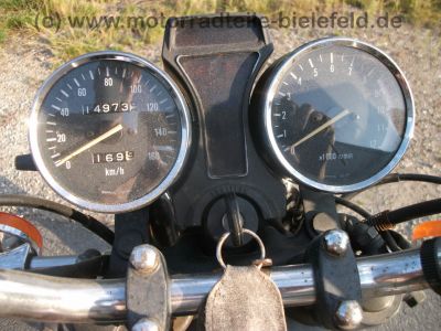 Suzuki_GN_250_NJ41A_Chopper_schwarz_Gepaecktraeger_original_Auspuff_-_wie_GN_DR_125_250_400_S_SE_22.jpg