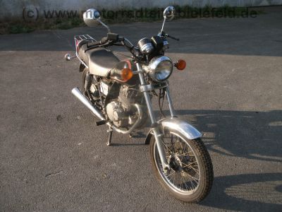 Suzuki_GN_250_NJ41A_Chopper_schwarz_Gepaecktraeger_original_Auspuff_-_wie_GN_DR_125_250_400_S_SE_6.jpg