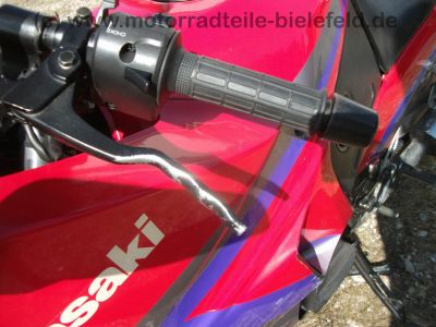 Kawasaki_GPX_600_R_ZX_600_C_rot-bunt_Micha_25kW_o__57_kW_orig__Auspuff_KHI_K_238_-_wie_GPZ_ZZR_ZZ-R_600_R_ZX_600_A_B_C_D_E_48.jpg