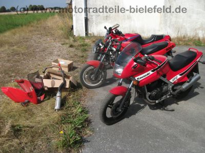 Kawasaki_GPX_600_R_ZX_600_C_rot-bunt_Micha_25kW_o__57_kW_orig__Auspuff_KHI_K_238_-_wie_GPZ_ZZR_ZZ-R_600_R_ZX_600_A_B_C_D_E_6.jpg