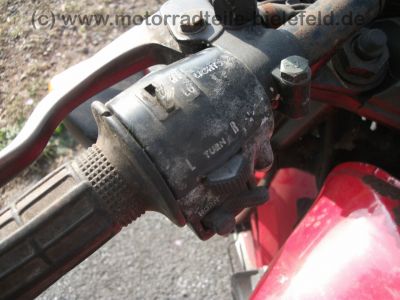 Kawasaki_GPZ_305_BD_Belt-Drive_Twin_rot_Kopfschaden_Riemen_OK_-_wie_KZ_Z_CSR_250_305_13.jpg