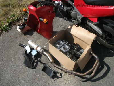 Kawasaki_GPZ_500_S_EZ92_rot_Laser_Auspuff_2-1_2_in_1_Pferrer_Verkleidung_44kW_60PS_EX_500_A_-_wie_LE_KLE_EN_450_500_A_D_14.jpg