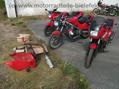 Kawasaki_GPZ_500_S_EZ92_rot_Laser_Auspuff_2-1_2_in_1_Pferrer_Verkleidung_44kW_60PS_EX_500_A_-_wie_LE_KLE_EN_450_500_A_D_4.jpg