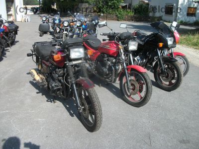 Kawasaki_GPZ_750_UT_schwarz_830ccm_KZ_750_E_ZX750A_-_wie_Z_KZ_500_550_750_A_B_C_D_E_F_H_LTD_8.jpg