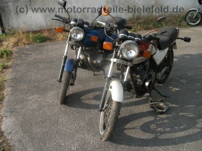 Suzuki_GSX_400_E_GK53C_blau_Sitz_gut_orig__Auspuff_1555_und_4440_-_wie_GSX_250_400_E_S_GK51C_GK53B_11.jpg