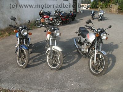Suzuki_GSX_400_F_GS40XF_4-Zylinder_Katana_silber-rot_-_wie_GS_GSX_250_400_500_550_650_750_D_E_F_G_4.jpg