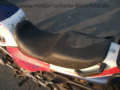 Honda_VF_750_F_RC15_HRC_Schuh_Gepaecktraeger_-_wie_VF_500_700_750_F_S_C_RC07_RC09_RC21_PC12_15.jpg