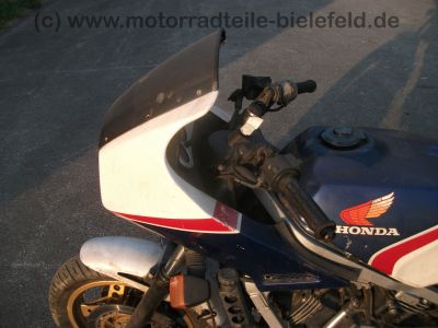 Honda_VF_750_F_RC15_HRC_Schuh_Gepaecktraeger_-_wie_VF_500_700_750_F_S_C_RC07_RC09_RC21_PC12_19.jpg