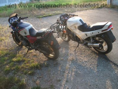 Honda_VFR_750_F_RC24_weiss_Sturz_EZ90_72kW_Stahlflex_-_wie_RC36_VF_500_700_750_F_S_C_RC07_RC09_RC21_PC12_5.jpg