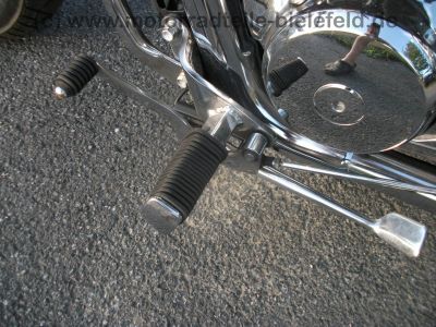 Suzuki_VZ_800_Marauder_Chopper_Cruiser_gruen_1a_gepflegt_Scheibe_Sissy-Bar_Koffer-Traeger_Chrom_Sturzbügel_Zusatz-Scheinwerfer_-_wie_VL_VS_800_1400_1500_Volusia_Intruder_39.jpg