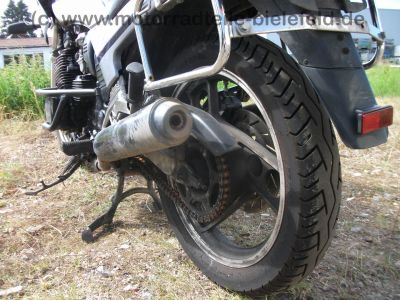 Yamaha_XJ_600_3KN_grau-weiss_49kW_67PS_Original-Verkleidung_hohe_Scheibe_Koffer-Traeger_-_wie_51J_XJ_550_650_700_750_900_13.jpg