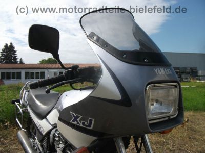 Yamaha_XJ_600_3KN_grau-weiss_49kW_67PS_Original-Verkleidung_hohe_Scheibe_Koffer-Traeger_-_wie_51J_XJ_550_650_700_750_900_59.jpg