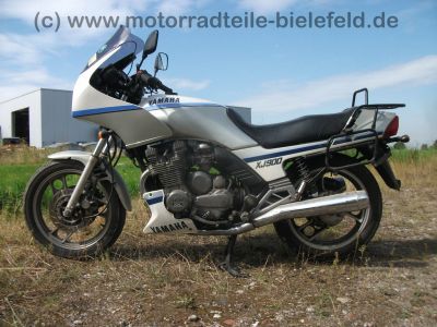 Yamaha_XJ_900_Tourer_Typ_58L_Koffer-Traeger_original_Auspuff_Motor-Verkleidung_-_wie_51J_XJ_550_650_700_750_900_31A_4BB_6.jpg