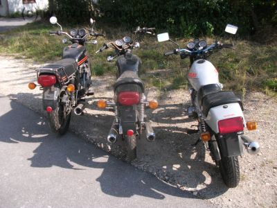 Suzuki_GS_400_E_Twin_Zwei-Zylinder_Klassiker_original_Auspuff_DGM_31914_S_-_wie_GS_500_550_750_D_E_L_T_90.jpg