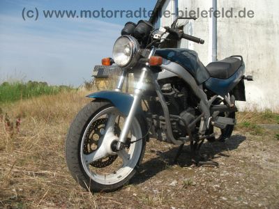 Suzuki_GS_500_E_GM51B_tuerkis_Crash_-_wie_GS_500_U_EU_JS1BK_GM51A_13.jpg