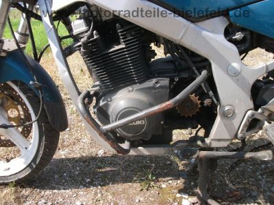 Suzuki_GS_500_E_GM51B_tuerkis_Crash_-_wie_GS_500_U_EU_JS1BK_GM51A_21.jpg