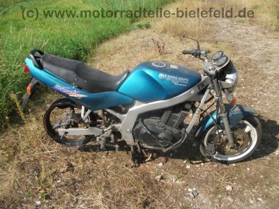 Suzuki_GS_500_E_GM51B_tuerkis_Crash_-_wie_GS_500_U_EU_JS1BK_GM51A_51.jpg